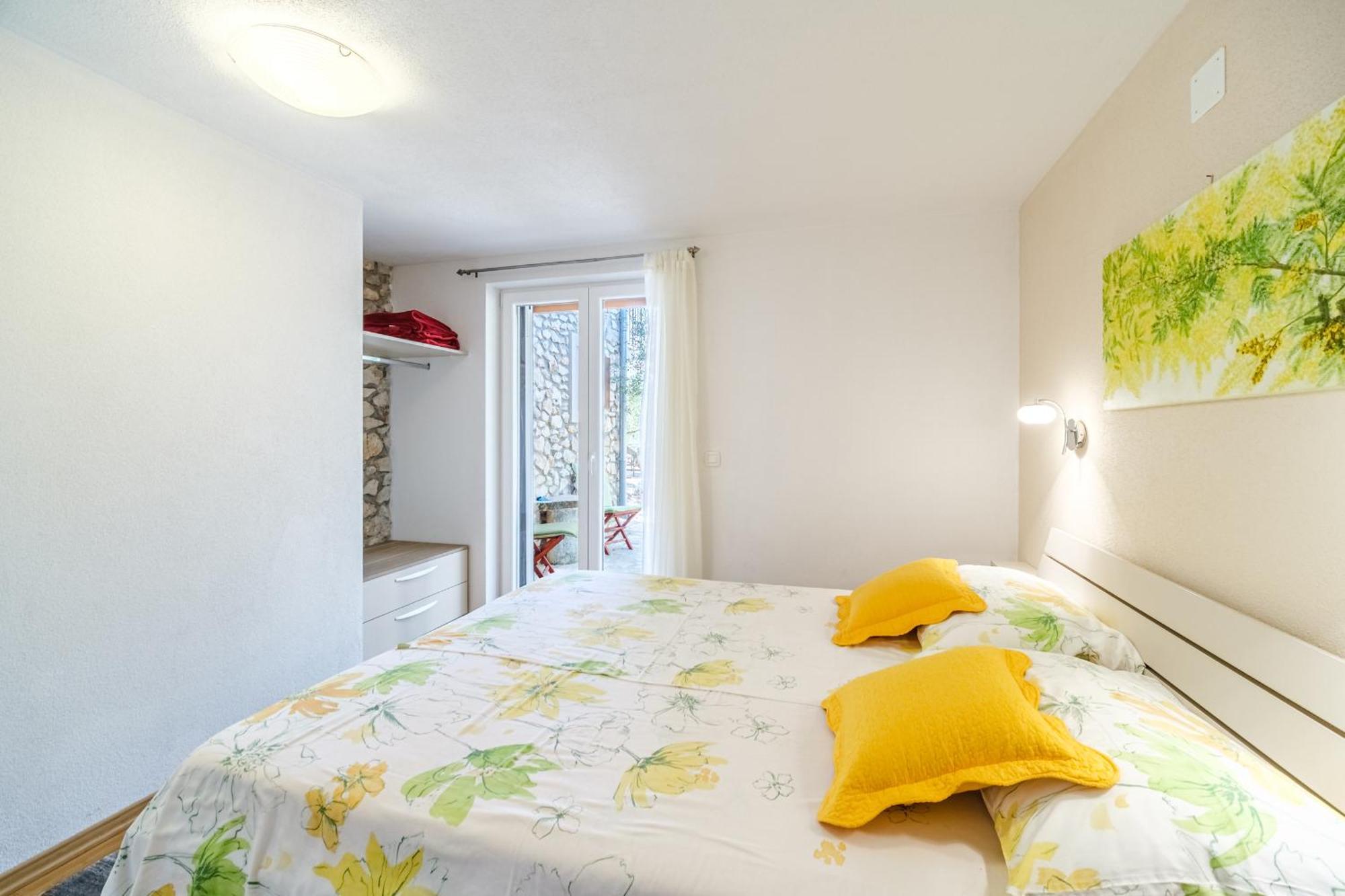 Holiday Home Kuca Sunca Sutivan Luaran gambar